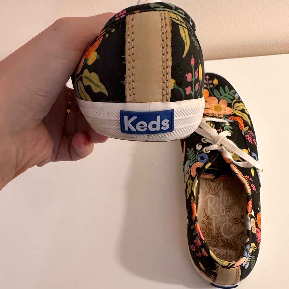 Last Chance: Keds x Rifle Paper Plimsolls Sneakers with Vibrant Floral Design - Picture 5 of 7